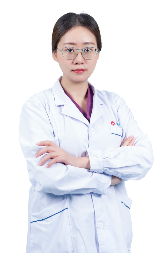 卓丽莉-美可普口腔医院种植牙医生